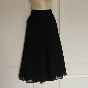 Pleated Midi Skirt XS Black